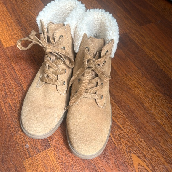 UGG Shoes - Ugg Harrison Lace Boot Women’s